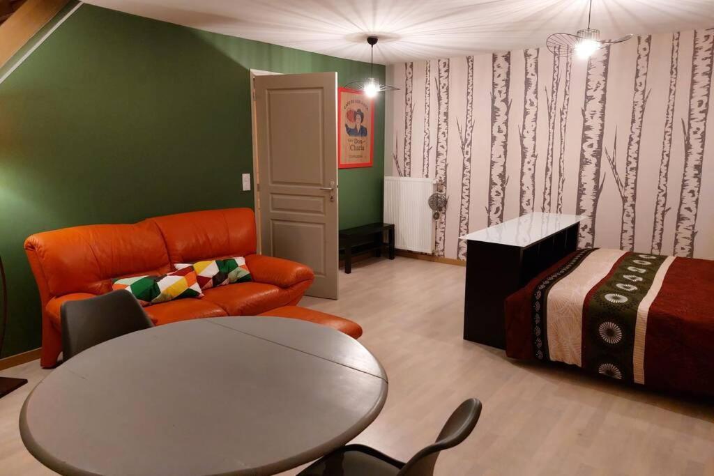 Apartamento Studio Cosy De 2 A 4 Personnes Au Coeur Du Haut Doubs, Entre Les Lacs, Les Montagnes Et Les Vignobles Frasne Exterior foto